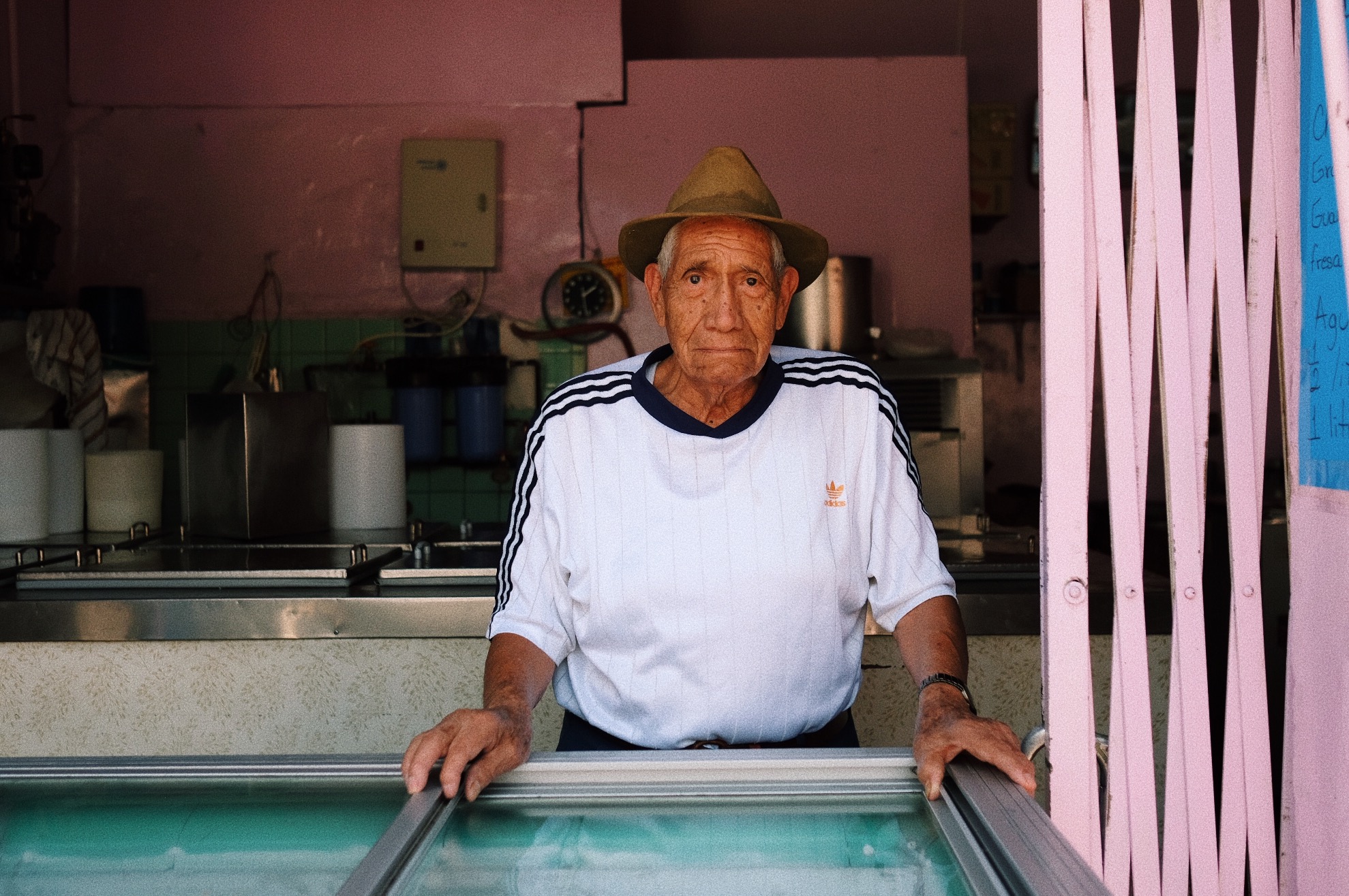 Photographs by Daniel Soares — frame 2