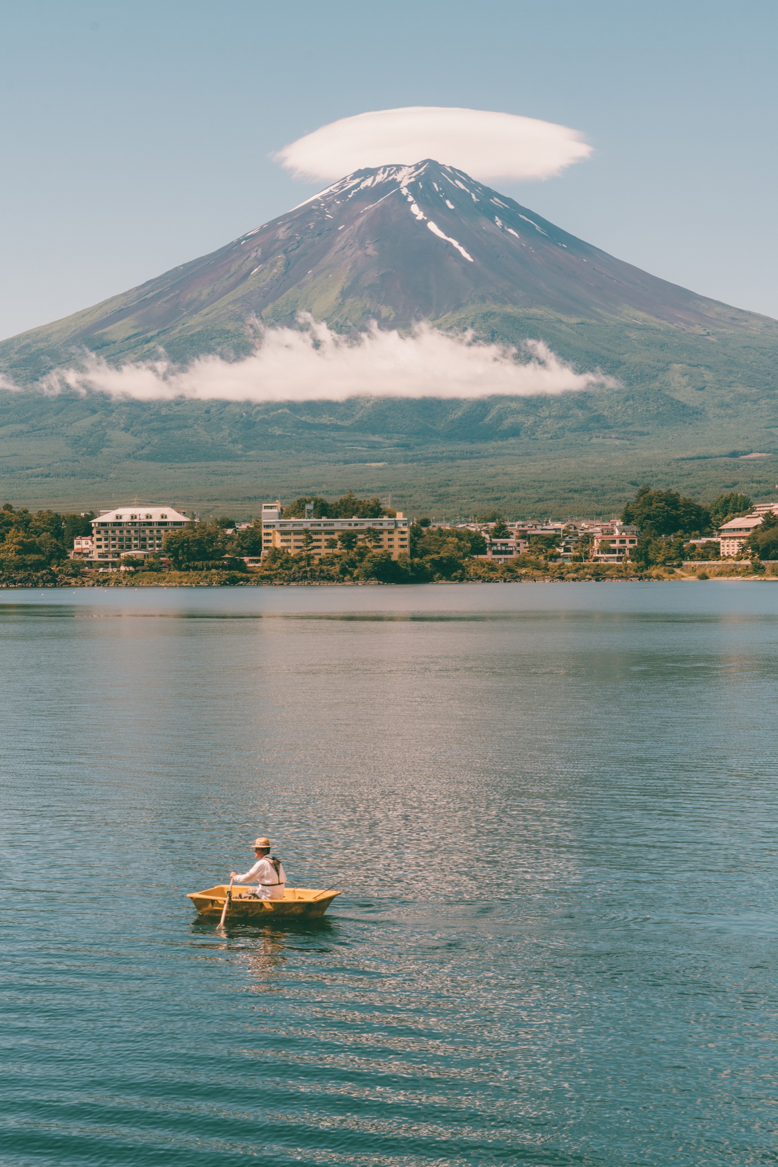 Photographs by Kourosh Keynejad — frame 1