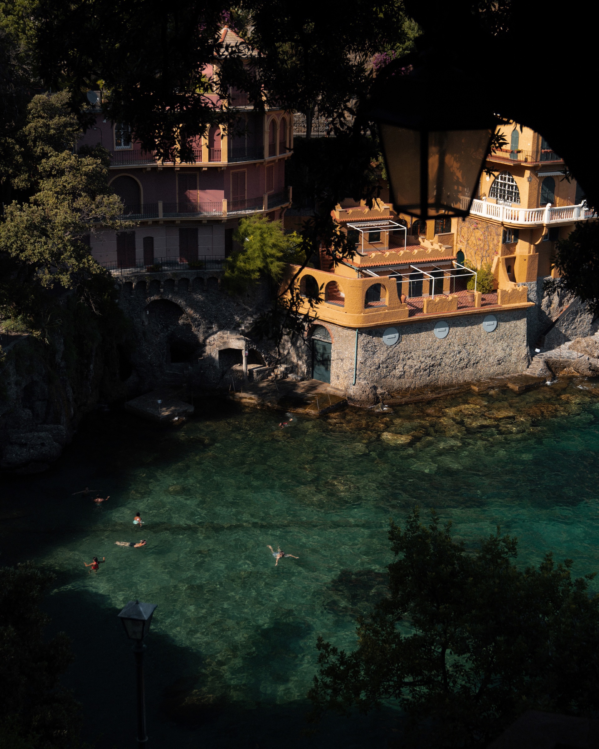 Photographs by Kourosh Keynejad — frame 2